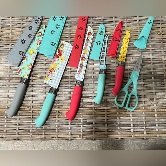 Pioneer Woman Colorful Knife and Scissors Set, set of 5 knives, kitchen shears - Picture 2 of 2